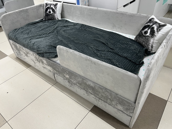 Мягкая кровать Nepos 160х80 с бортиком и ящиком. Велюр Краш 39 (серый)