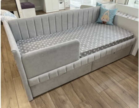 Кровать Слайт Полоса 80х190 (прямая спинка). Велюр Тедди 325 от Династия Kids