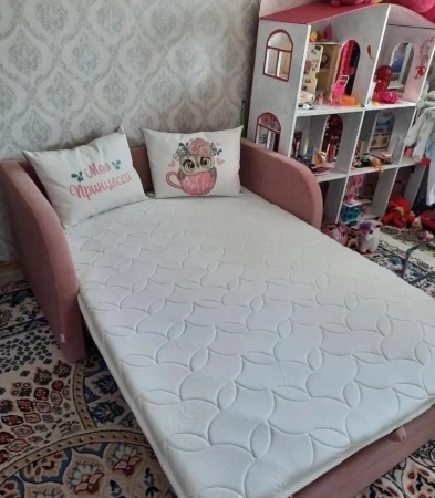 Диван выкатной Малыш Белый 1000 мм (подушки с принтом)